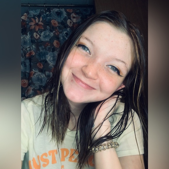 Meet your Posher, Megan - Picture 1 of 1